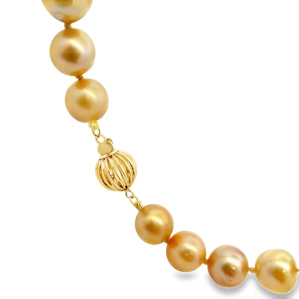 Pearl Necklace Arthur's Jewelry Bedford, VA