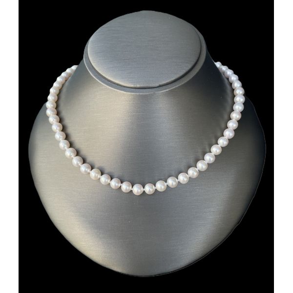 Pearl Necklace Arthur's Jewelry Bedford, VA