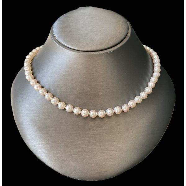 Pearl Necklace Arthur's Jewelry Bedford, VA