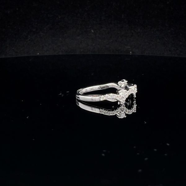 Women's  Wedding Bands Image 4 Austin's Fine Diamonds & Jewelry Lyndhurst, NJ