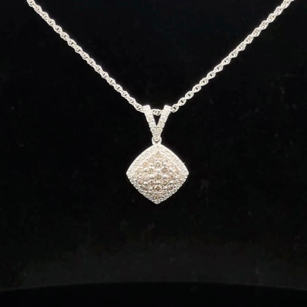 Diamond Pendants Austin's Fine Diamonds & Jewelry Lyndhurst, NJ
