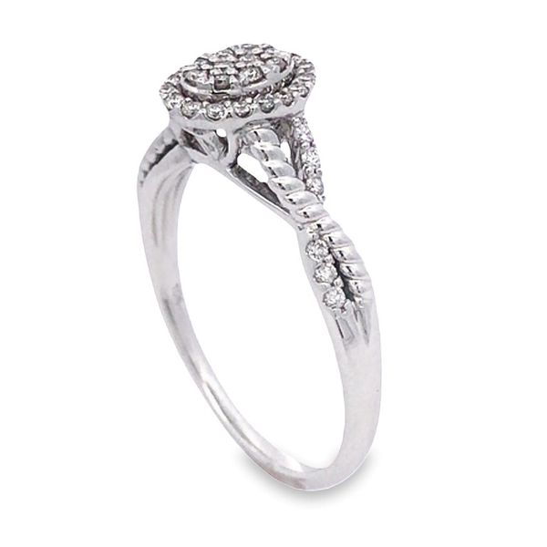 Wedding Set Image 3 Banks Jewelers Burnsville, NC