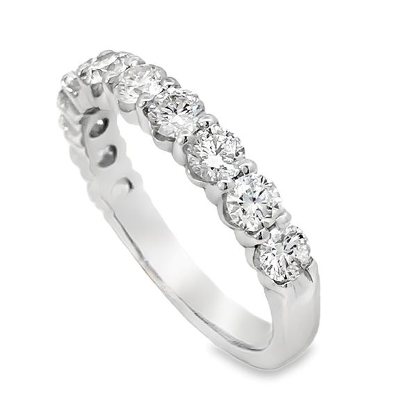 Anniversary Ring Image 2 Banks Jewelers Burnsville, NC