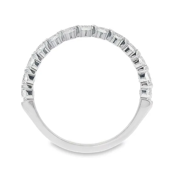 Anniversary Ring Image 3 Banks Jewelers Burnsville, NC
