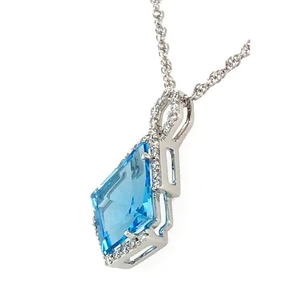 Necklace Image 2 Banks Jewelers Burnsville, NC
