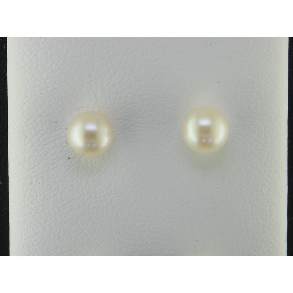 Pearl Earrings Banks Jewelers Burnsville, NC