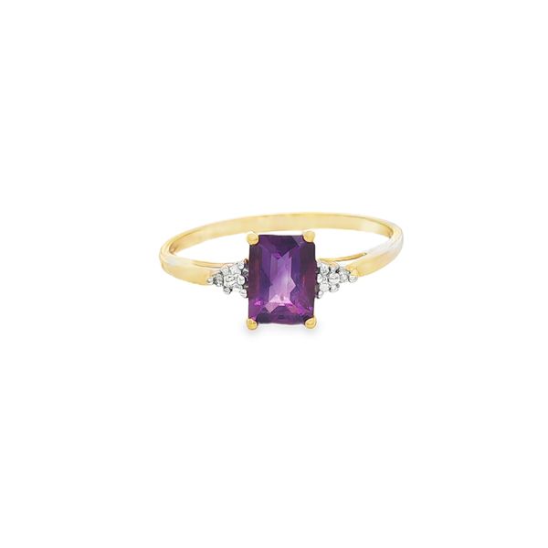 Amethyst and Diamond Ring | 10KT Yellow Gold | Barnes Jewelers Goldsboro NC Barnes Jewelers Goldsboro, NC