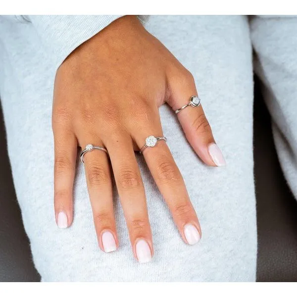 10K WHITE GOLD 0.15TW DIAMOND RING Image 2 Barthau Jewellers Stouffville, ON