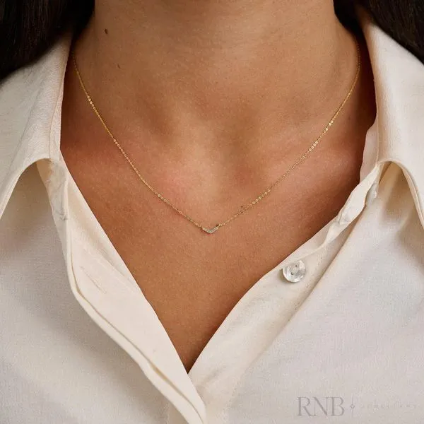 10K Yellow Gold Diamond Arrow Necklace Image 2 Barthau Jewellers Stouffville, ON