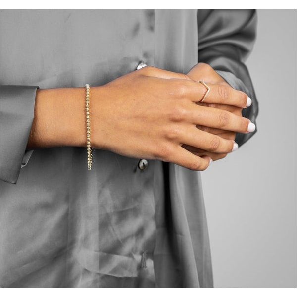 10K White Gold 1.01TW Diamond Tennis Bracelet Image 2 Barthau Jewellers Stouffville, ON