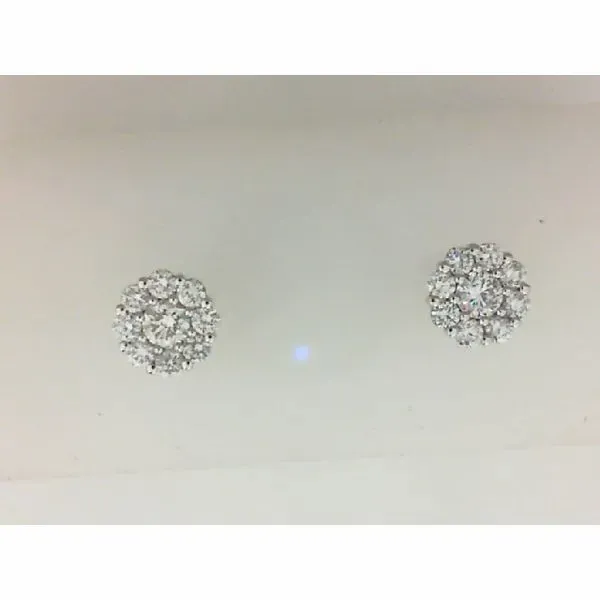 Lab-Grown Diamond Earrings Barthau Jewellers Stouffville, ON