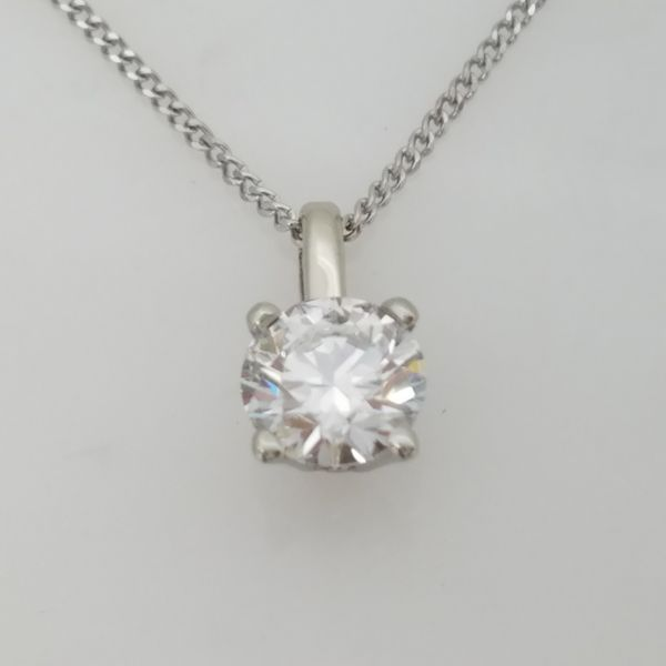 Lab-Grown Diamond Necklace Barthau Jewellers Stouffville, ON