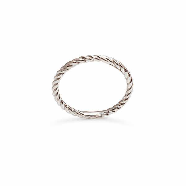 10KW Twist Ring Barthau Jewellers Stouffville, ON