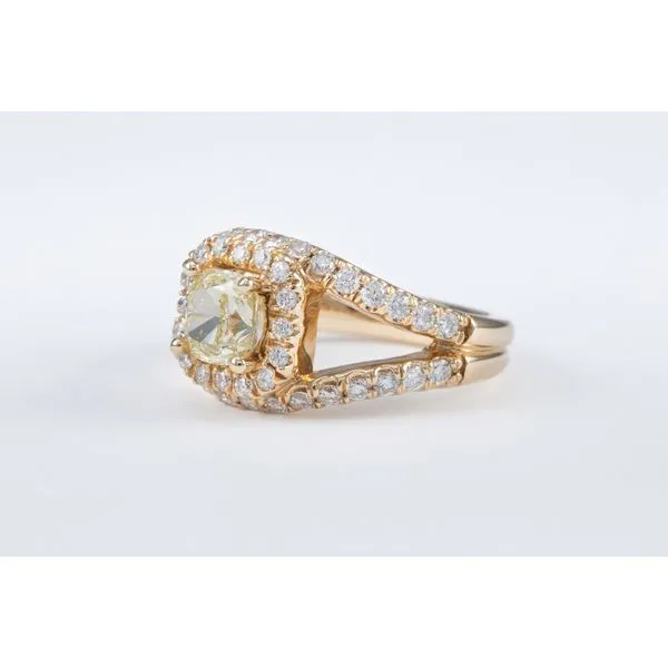 Cushion Diamond Split Shank Engagement Ring Image 2 Bashinski Fine Gems & Jewelry, Inc Macon, GA