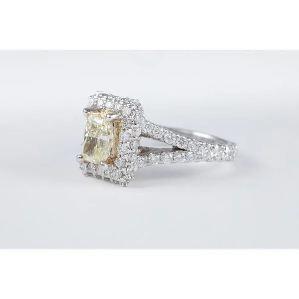 Radiant Cut Diamond Engagement Ring Image 2 Bashinski Fine Gems & Jewelry, Inc Macon, GA