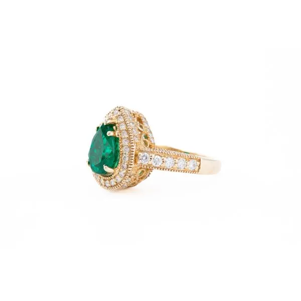 Emerald and Diamond Ring Image 2 Bashinski Fine Gems & Jewelry, Inc Macon, GA