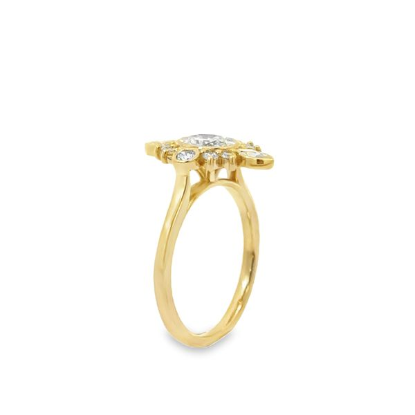 Oval Engagement Ring Image 3 Baxter's Fine Jewelry Warwick, RI