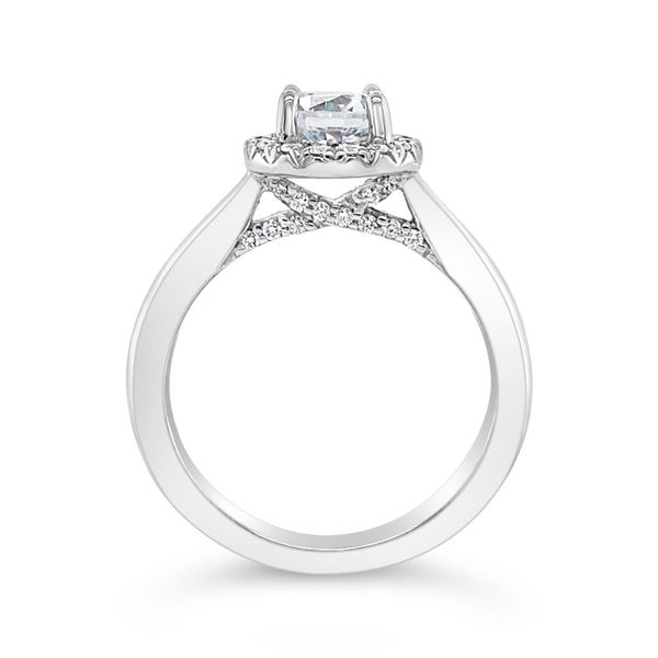 Maisy Round Halo Engagement Ring Image 2 Baxter's Fine Jewelry Warwick, RI