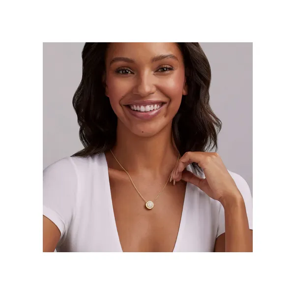 18K Gold Diamond Circle Pendant Necklace thumb image 2