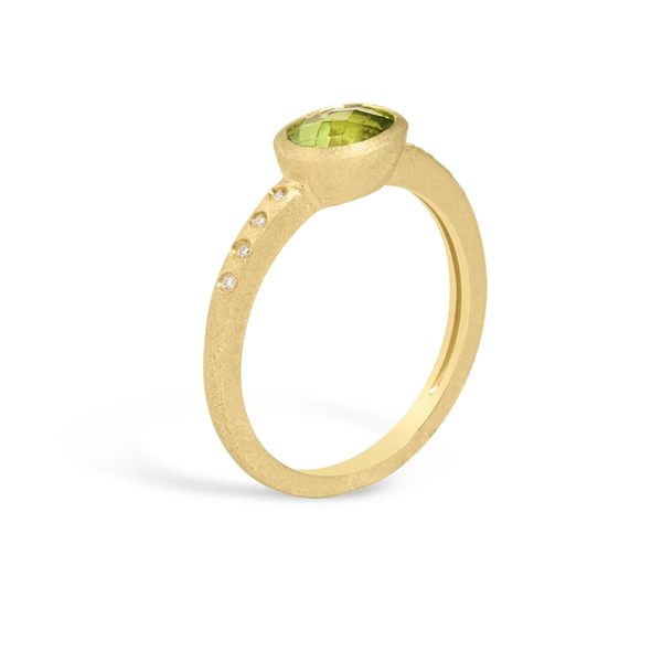 Peridot and Diamond Bezel Ring Image 2 Baxter's Fine Jewelry Warwick, RI