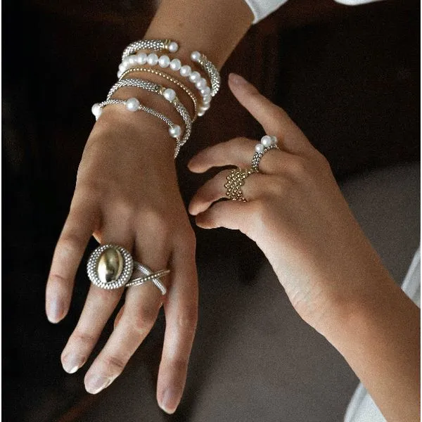 Two Tone Single Pearl Bracelet