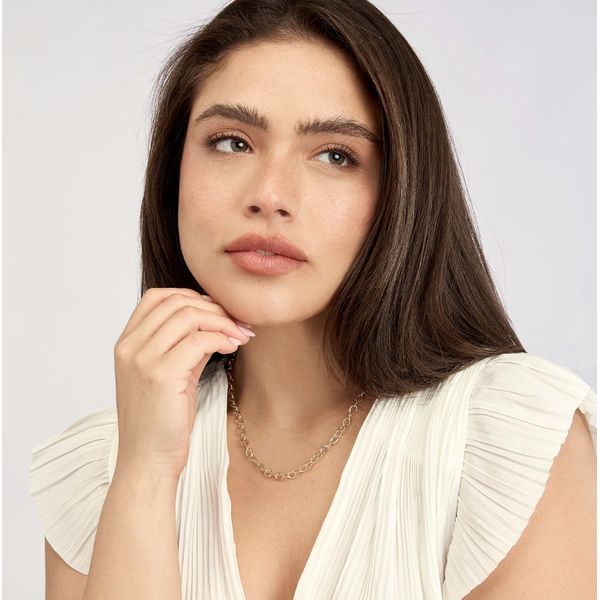 Hollow Rounded Link Chain Image 2 Baxter's Fine Jewelry Warwick, RI