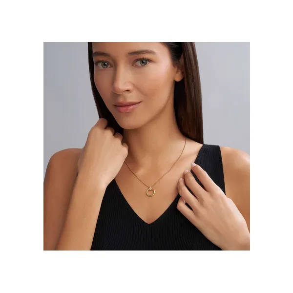Lagos top pendant necklace