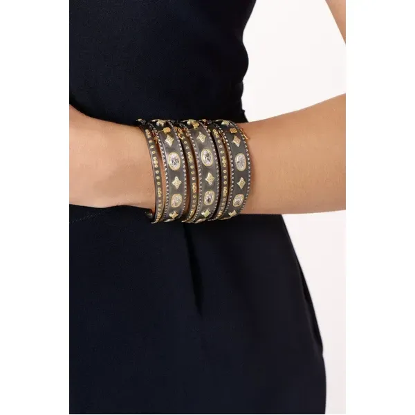 Signature Wide Hinge Bangle thumb image 2