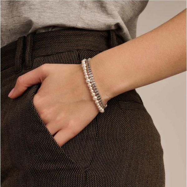 Bezel Bracelet Image 2 Baxter's Fine Jewelry Warwick, RI