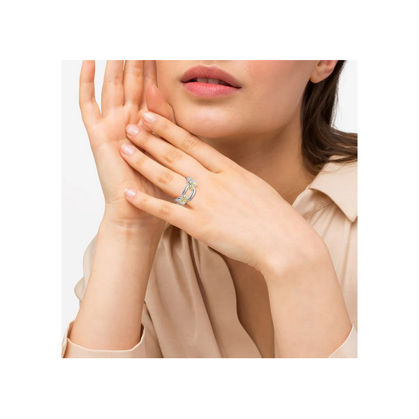 Two Tone Link Ring Image 2 Baxter's Fine Jewelry Warwick, RI