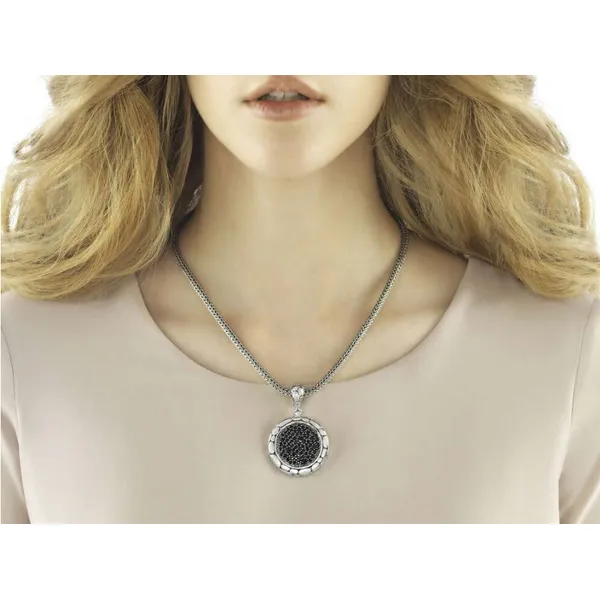 Pendant thumb image 3