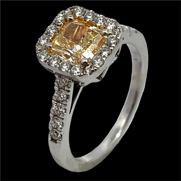 Engagement Ring Bay Area Diamond Company Green Bay, WI