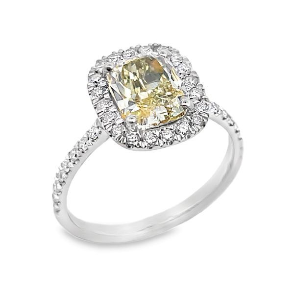 Engagement Ring Bay Area Diamond Company Green Bay, WI
