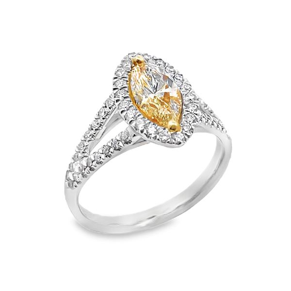 Engagement Ring Bay Area Diamond Company Green Bay, WI