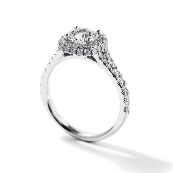 Hearts on Fire Acclaim Engagement Ring Image 2 Becky Beauchine Kulka Diamonds and Fine Jewelry Okemos, MI