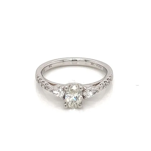 Engagement Ring Becker's Jewelers Burlington, IA