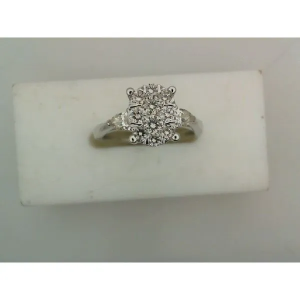 Engagement Ring Becker's Jewelers Burlington, IA