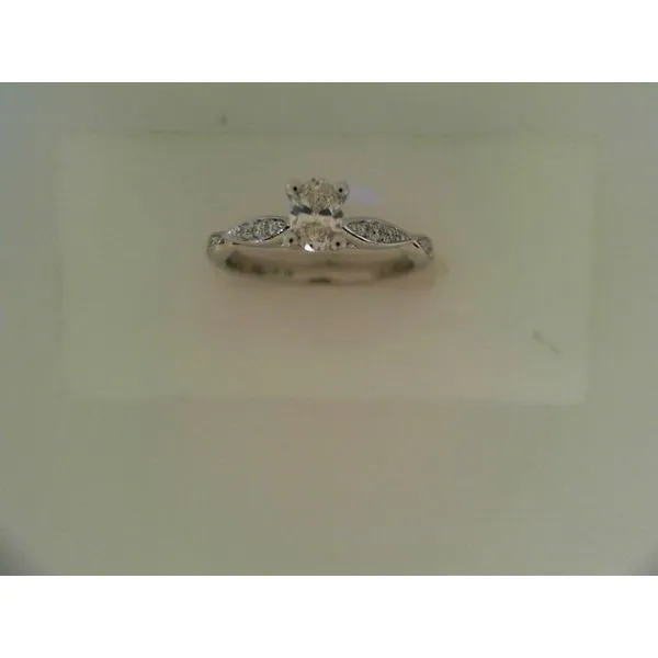 Engagement Ring Becker's Jewelers Burlington, IA