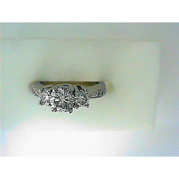 Diamond 3 Stone Ring