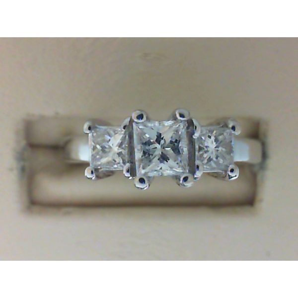 Bell Jewelers Diamond 3 Stone Ring Bell Jewelers Murfreesboro, TN