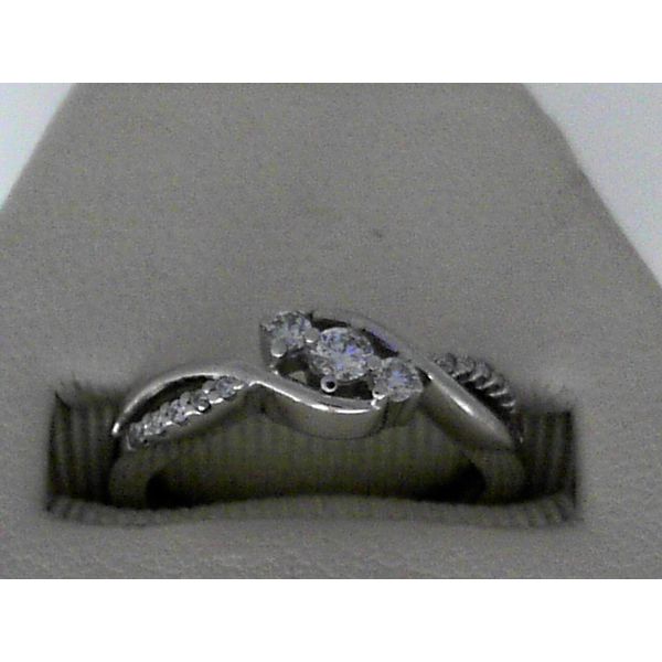 Diamond 3 Stone Ring Bell Jewelers Murfreesboro, TN