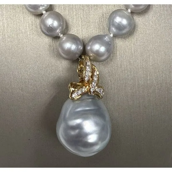 Pearl Pendant Bell Jewelers Murfreesboro, TN
