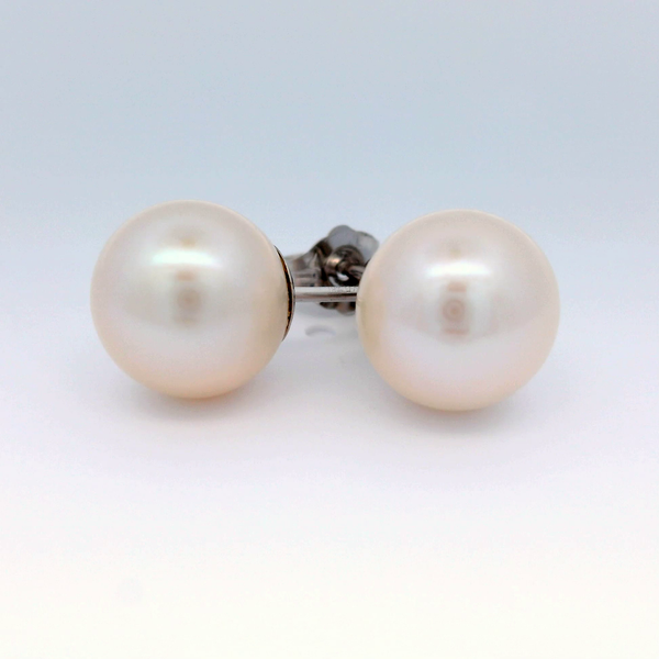 Pearl Earrings Bethany's Jewelry Wellsboro, PA