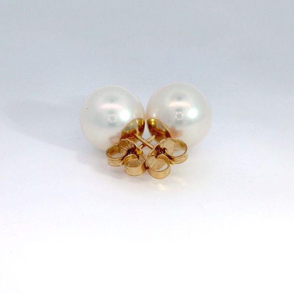 Pearl Earrings Image 3 Bethany's Jewelry Wellsboro, PA