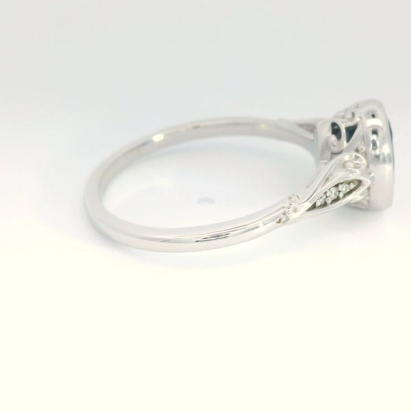 Sapphire Ring Image 4 Bethany's Jewelry Wellsboro, PA