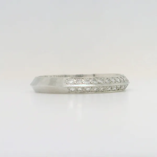 Platinum Knife-Edge Diamond Band Image 3 Biondi Diamond Jewelers Aurora, CO