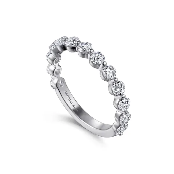 14K White Gold Round Diamond Single Prong Wedding Band Image 2 Biondi Diamond Jewelers Aurora, CO