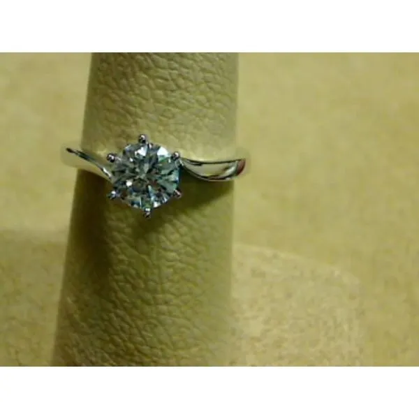 Ring Biondi Diamond Jewelers Aurora, CO