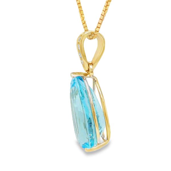 14K Yellow Gold Sky Blue Topaz Pendant Necklace Image 2 Biondi Diamond Jewelers Aurora, CO