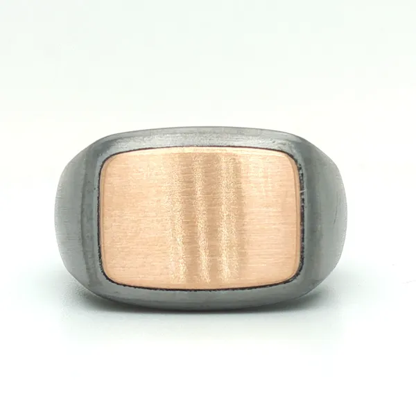 wedding band  Biondi Diamond Jewelers Aurora, CO